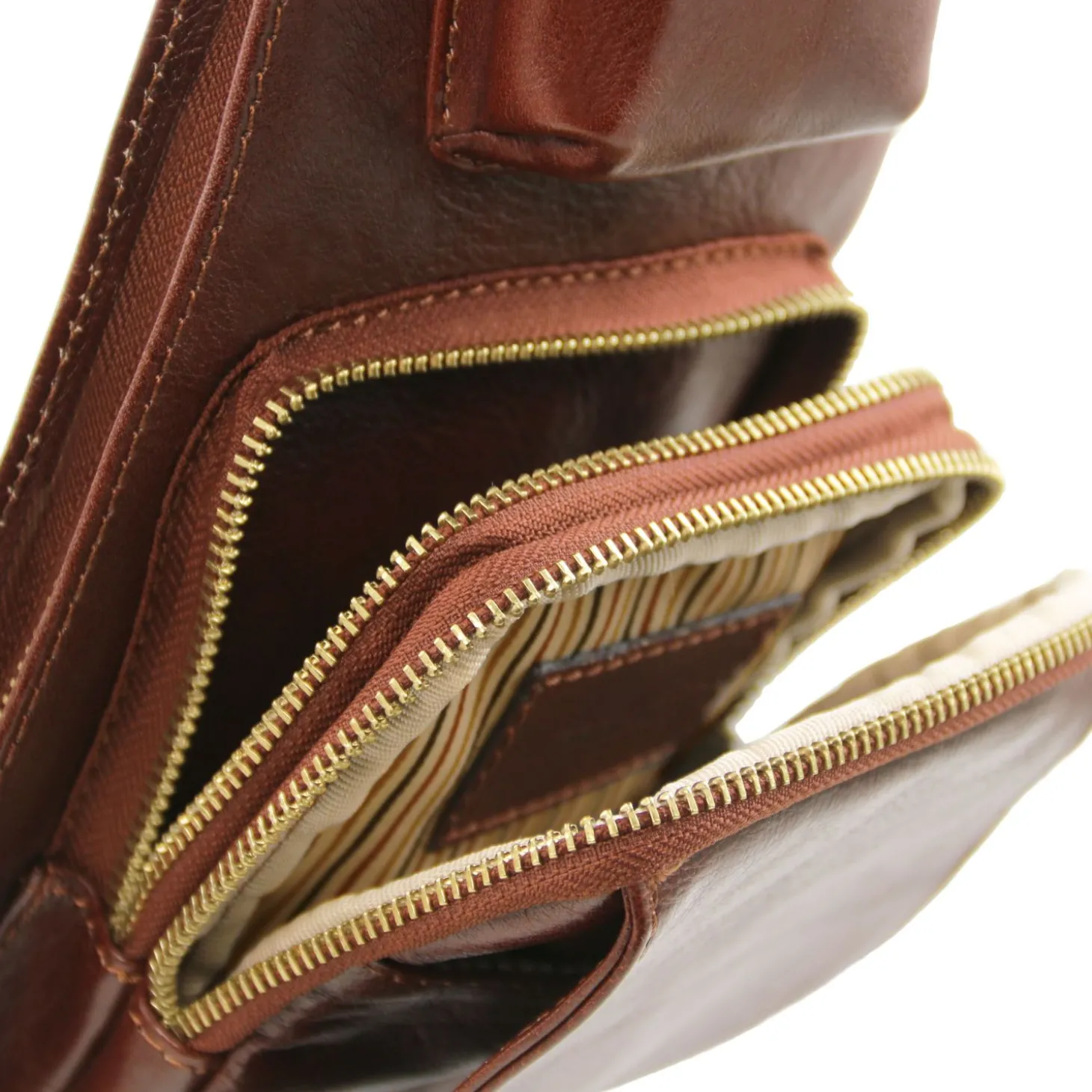 Brusttasche aus Leder