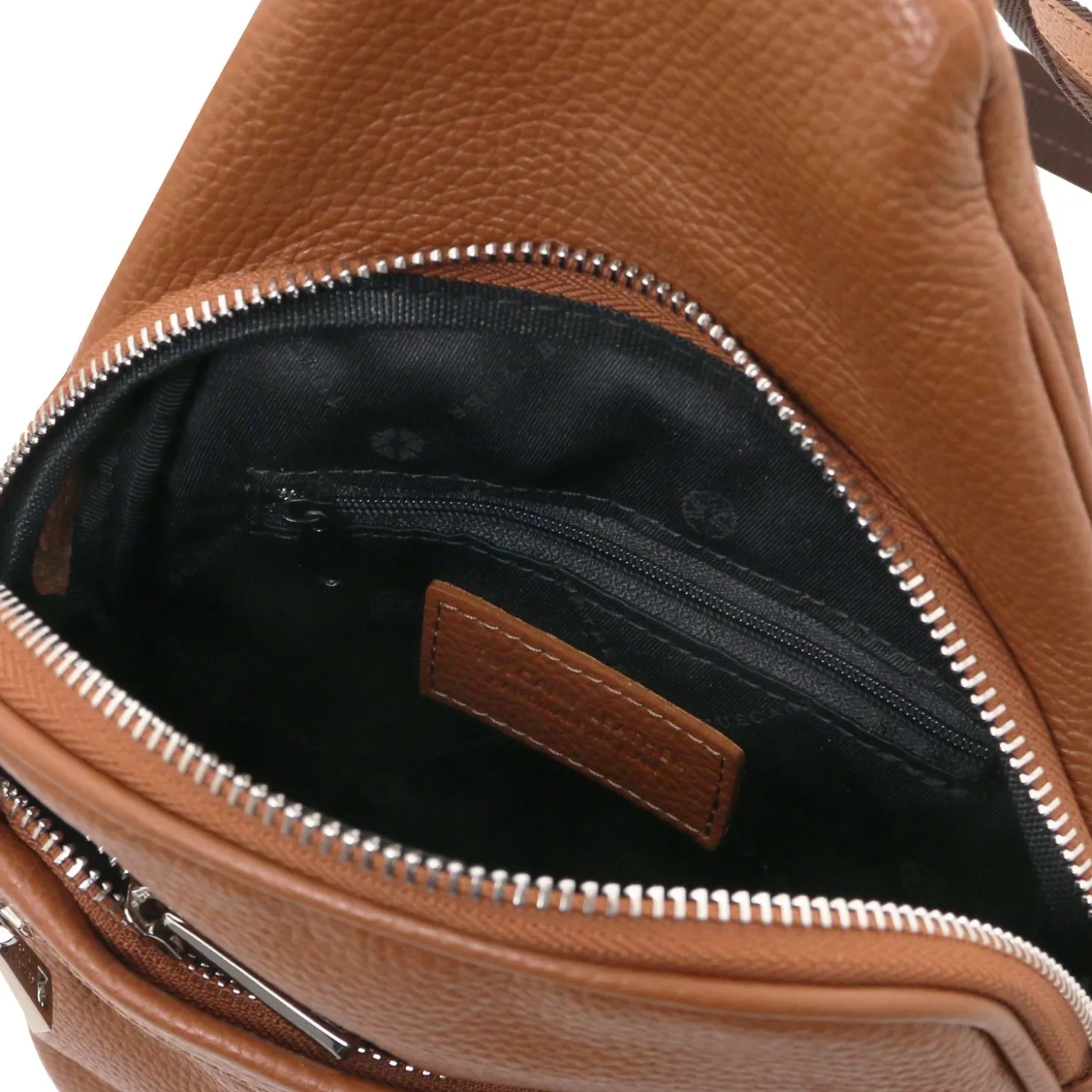 Brusttasche aus Weichem Leder