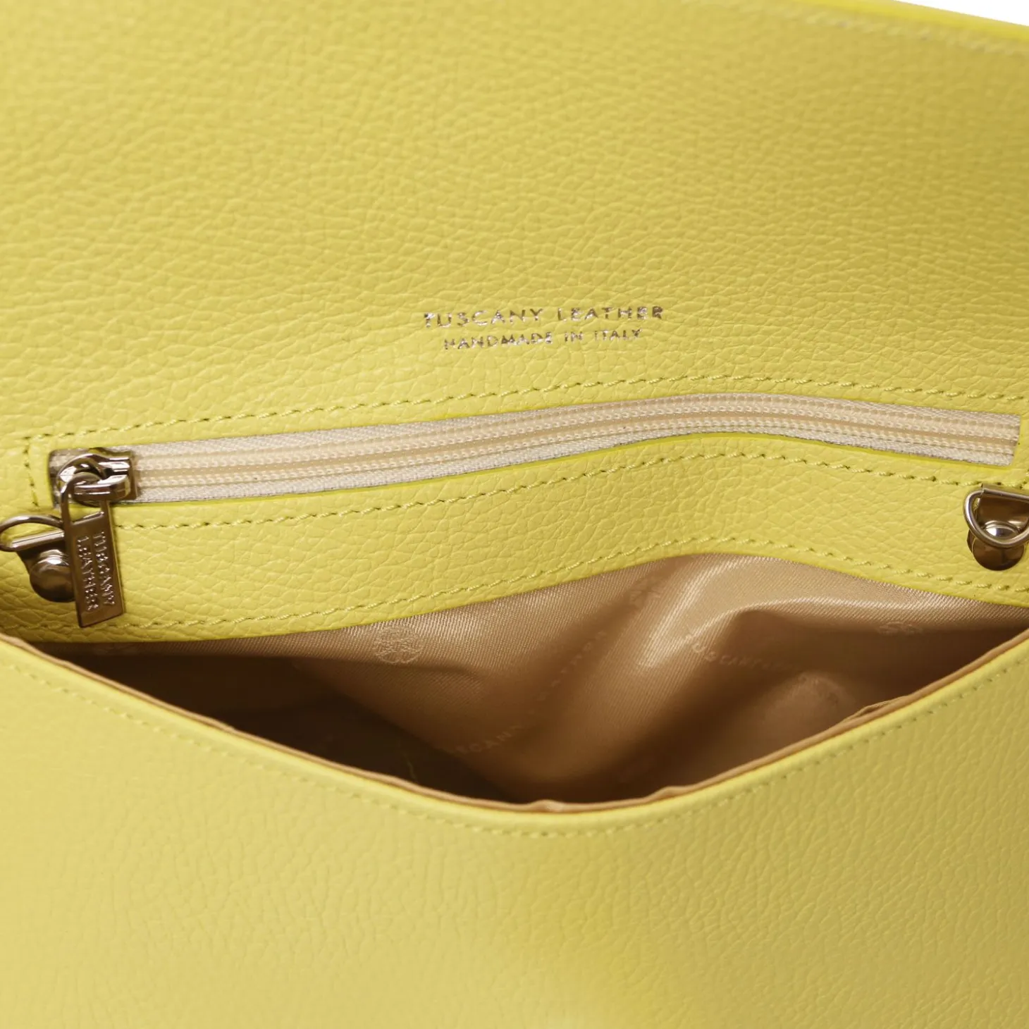 Clutch aus Leder