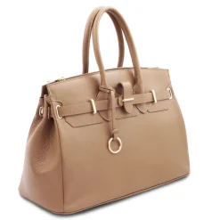 Handtasche aus Leder mit Goldfarbenen Beschläge