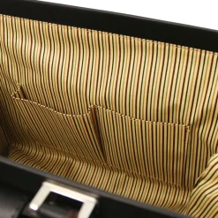 Klassische Doktortasche aus Leder mit Schnalle