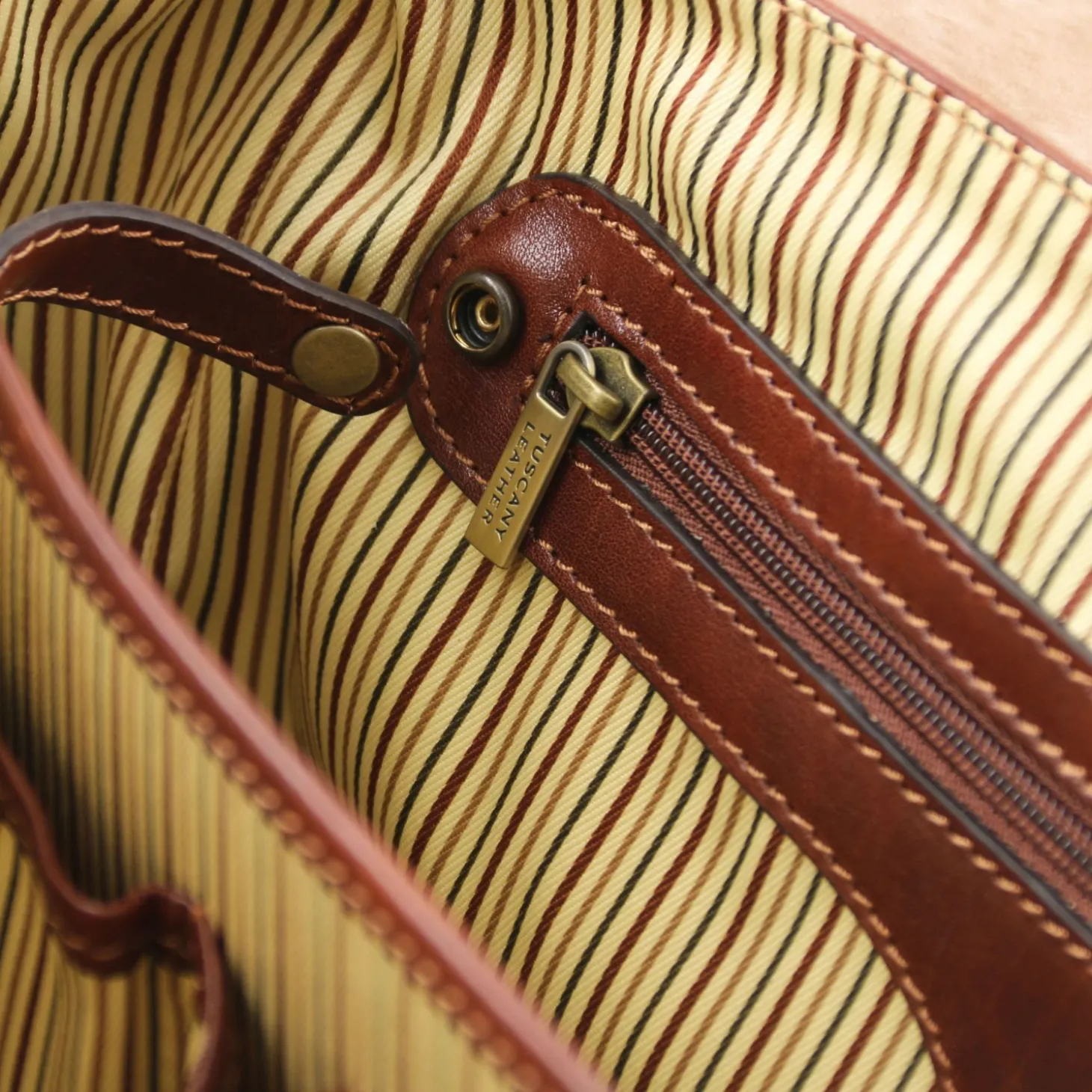 Multifunktion Modul mit Taschen