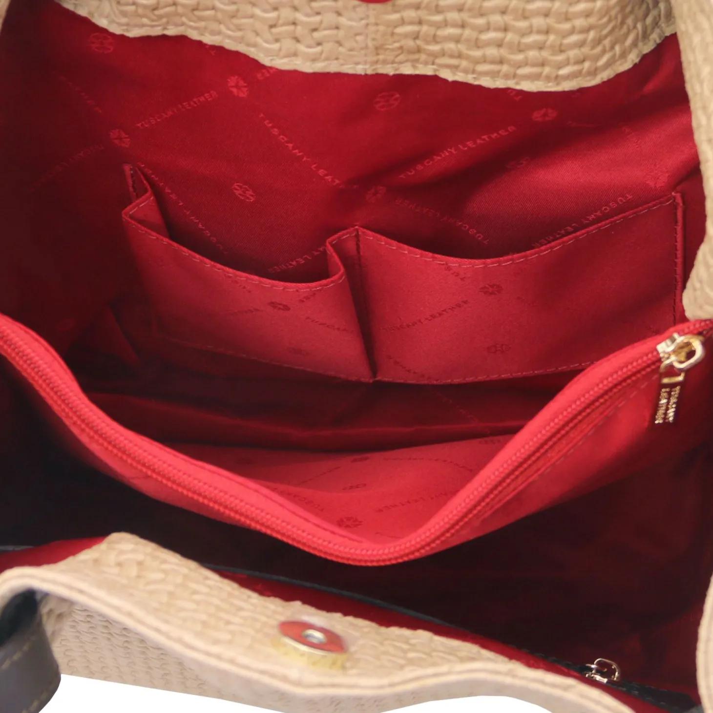 Tasche aus Geprägtem Leder