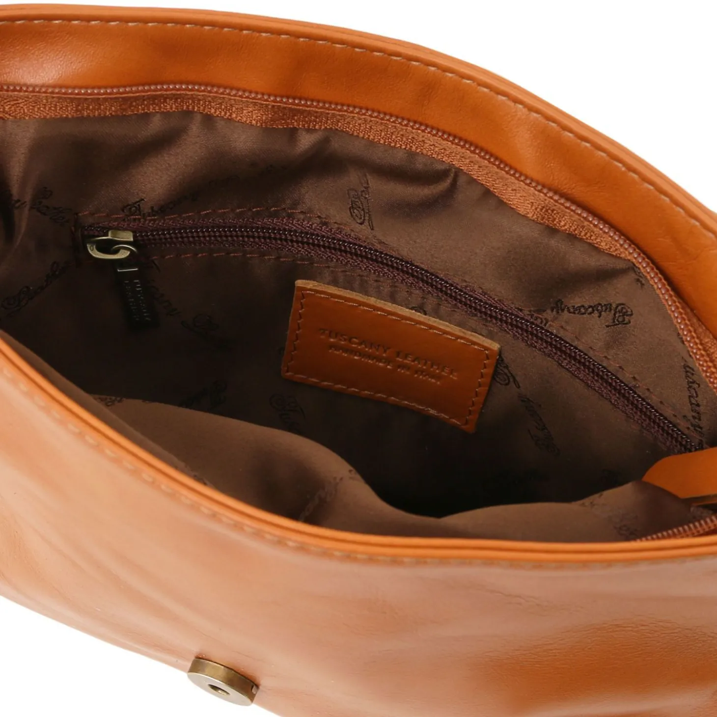 Umhängetasche aus Weichem Leder mit Quasten